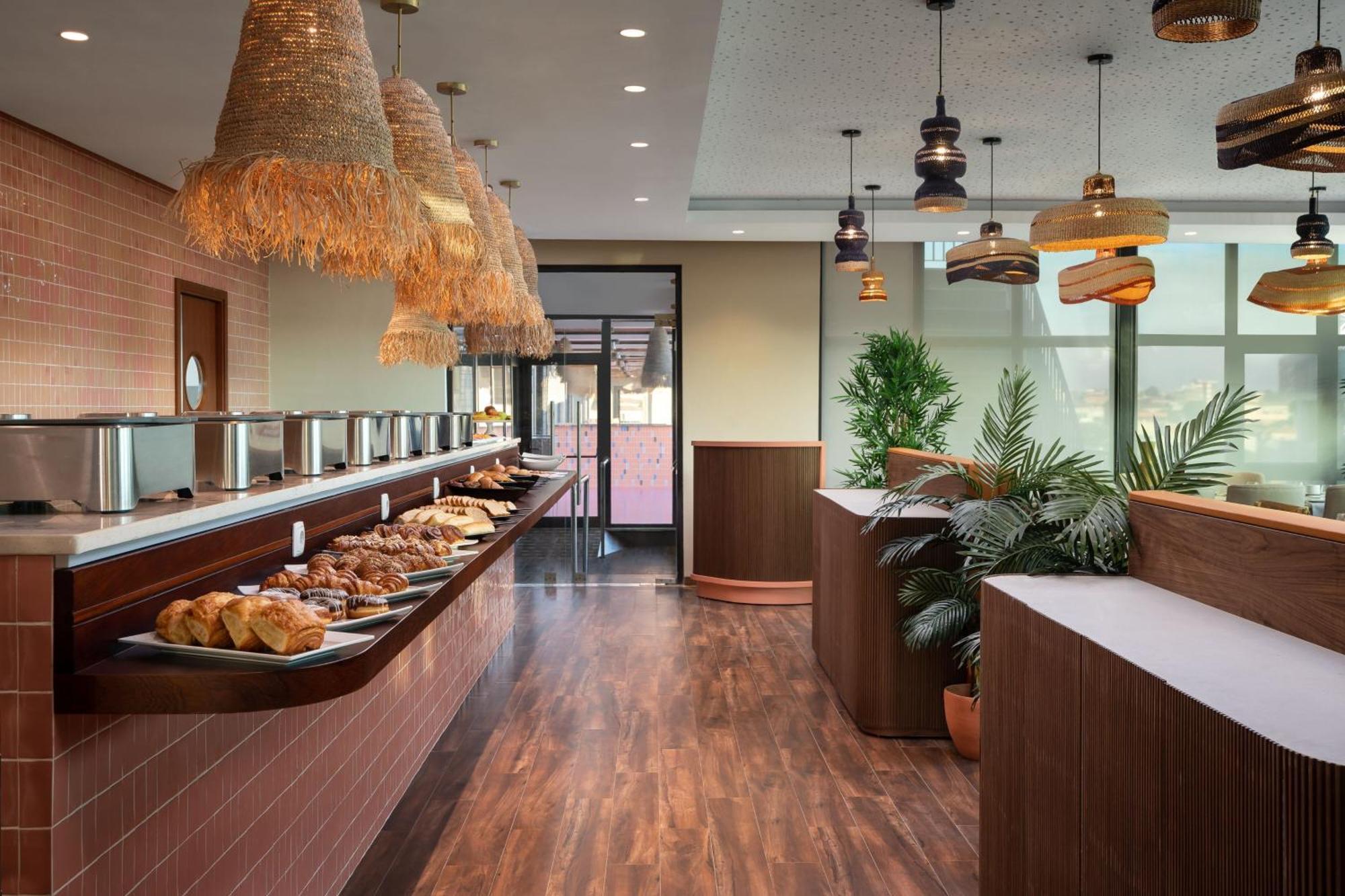 Protea Hotel By Marriott Luanda Eksteriør billede